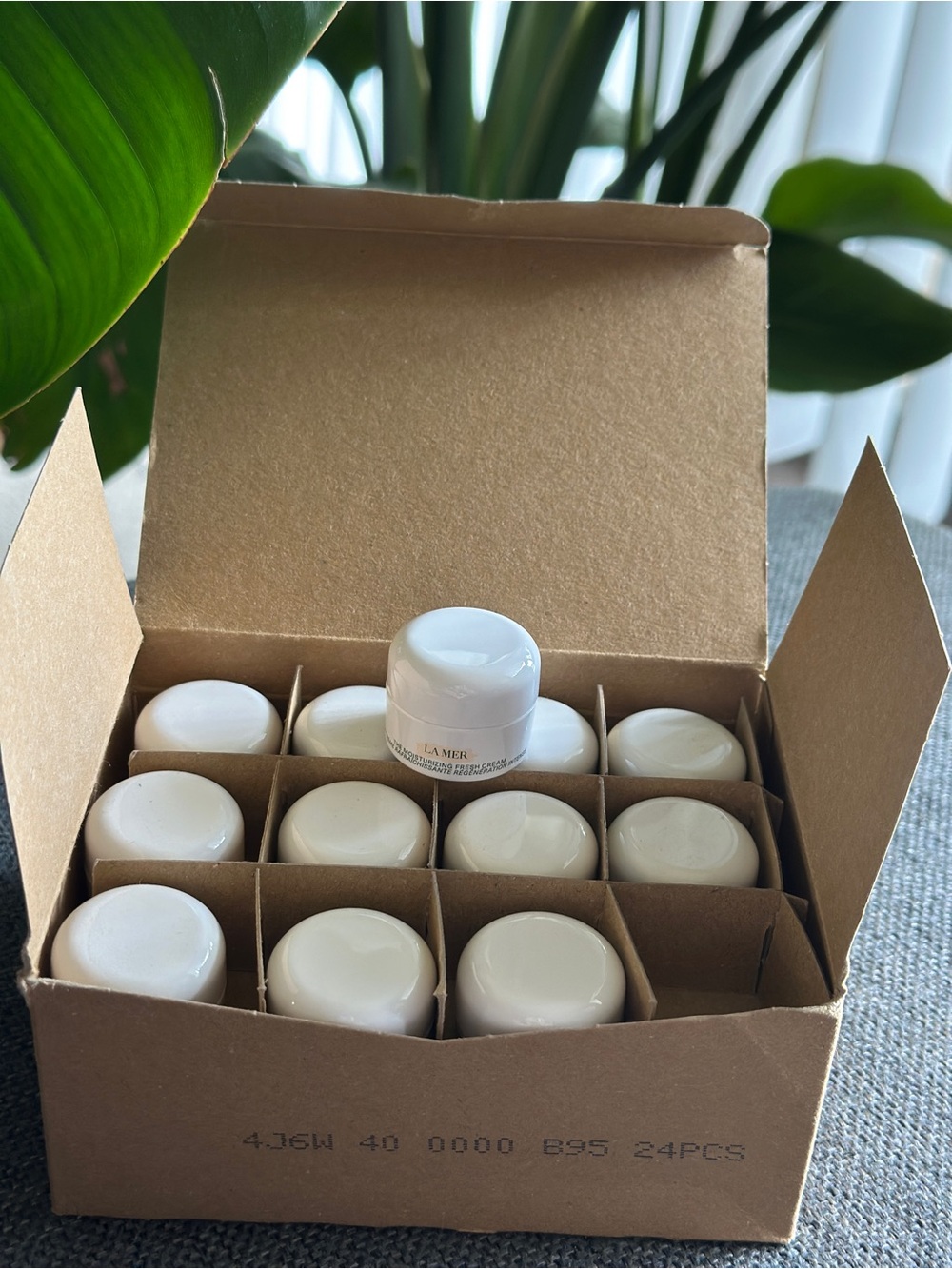 NEW La Mer THE MOISTURIZING FRESH CREAM 3.5MLx24/Box